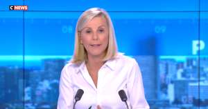 Laurence Ferrari présente son édito sur CNews dans Punchline